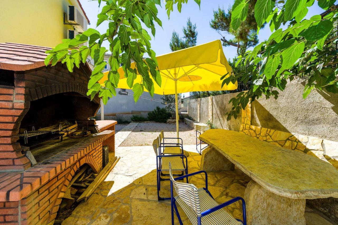 Apartmani Tanja Pridraga Exterior photo